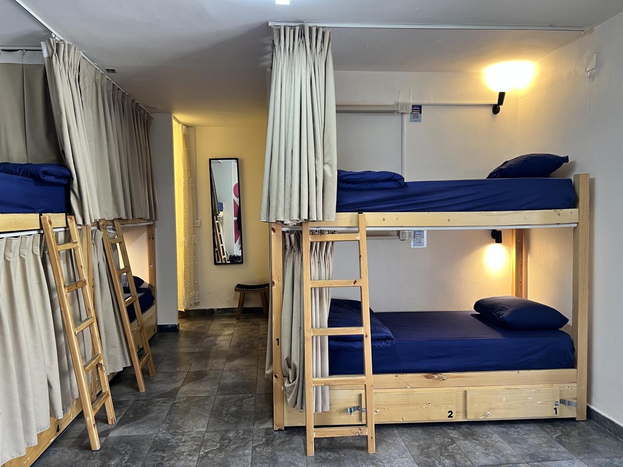 Battuta Hostel Аман Стая снимка