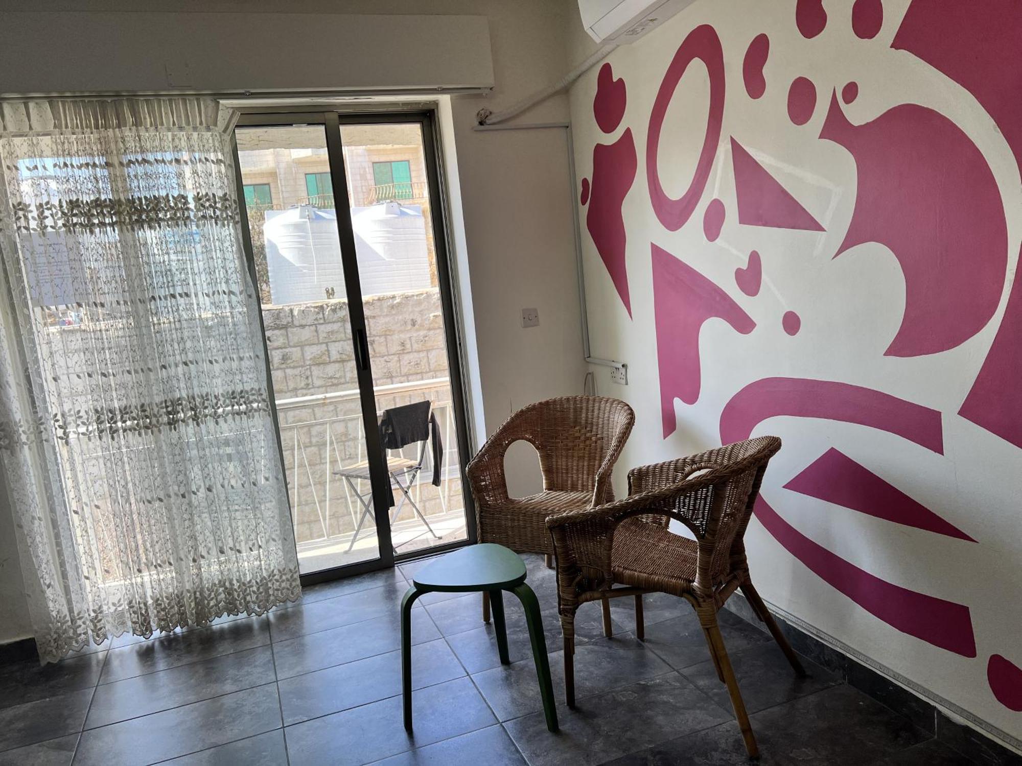 Battuta Hostel Аман Стая снимка