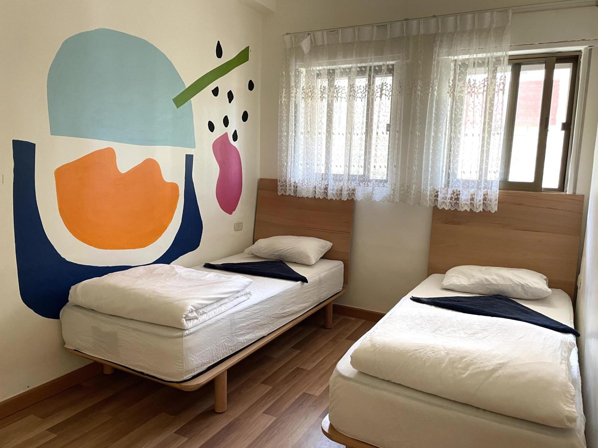 Battuta Hostel Аман Стая снимка
