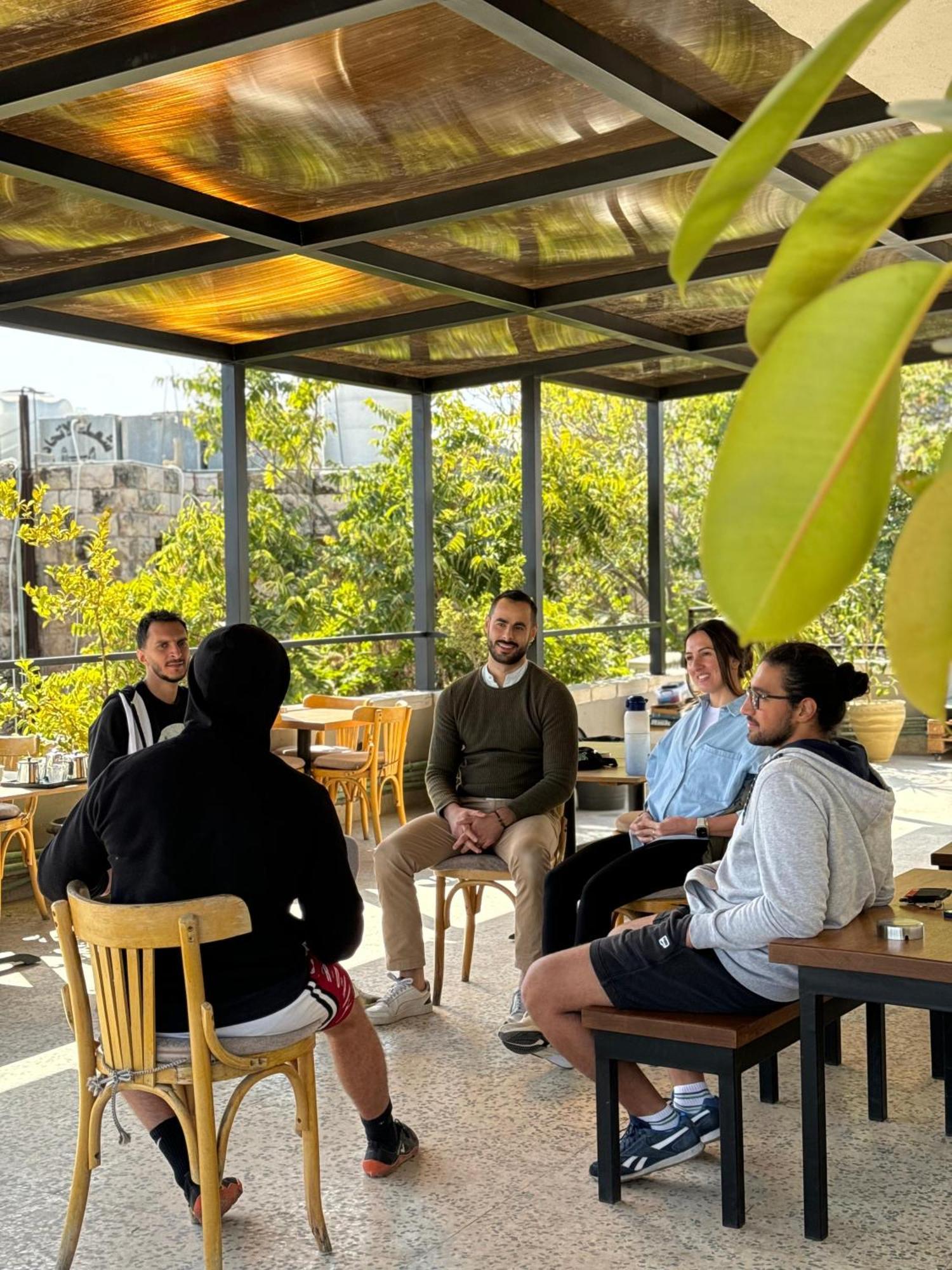 Battuta Hostel Аман Екстериор снимка